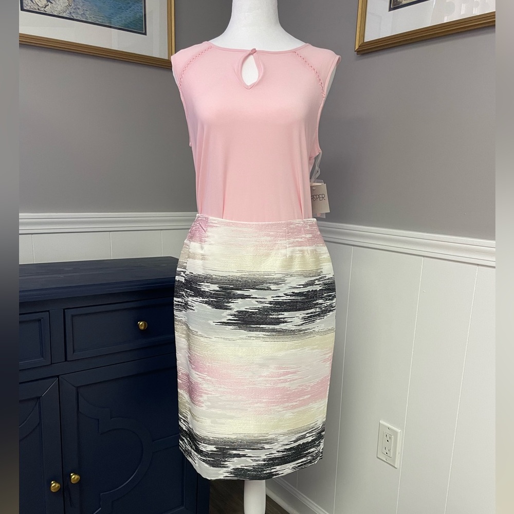 Kasper pencil work skirt NWOT size 4